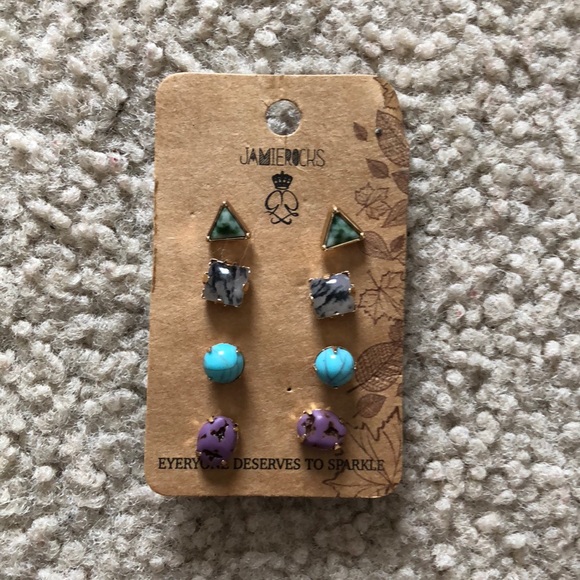 Urban Outfitters Jewelry - URBAN OUTFITTERS EARRINGS